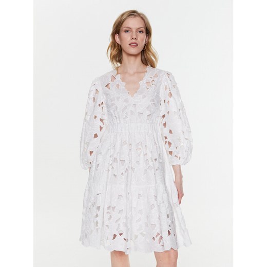 Red Valentino Sukienka codzienna 2R3VA22Y6QA Biały Regular Fit ze sklepu MODIVO w kategorii Sukienki - zdjęcie 185473410
