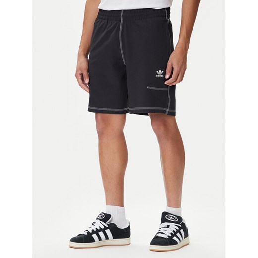 adidas Szorty sportowe Trefoil Essentials KA8539 Czarny Loose Fit ze sklepu MODIVO w kategorii Spodenki męskie - zdjęcie 185486881