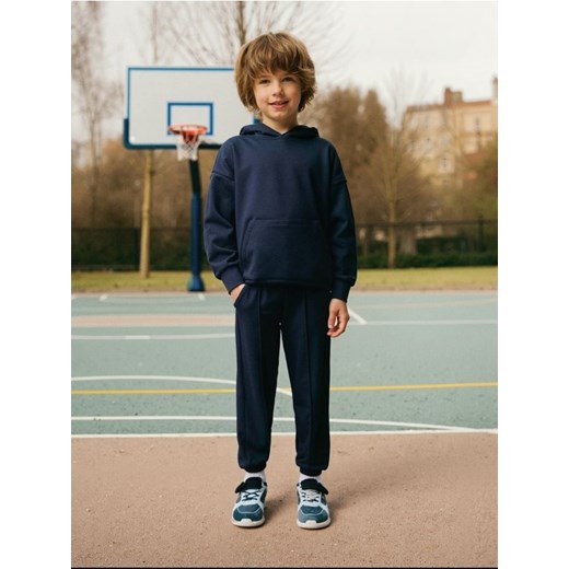 Sinsay - Spodnie dresowe jogger - granatowy - id: 442DN-59X - marki Sinsay - 185493961 Sinsay - Spodnie dresowe jogger - granatowy ze sklepu Sinsay w kategorii Spodnie chłopięce - zdjęcie 185493961