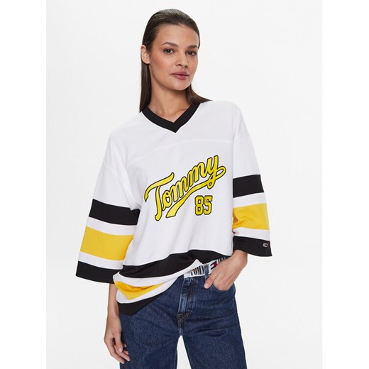 Tommy Jeans Bluzka Collegiate 85 DW0DW14862 Biały Oversize ze sklepu MODIVO w kategorii Bluzki damskie - zdjęcie 185494853