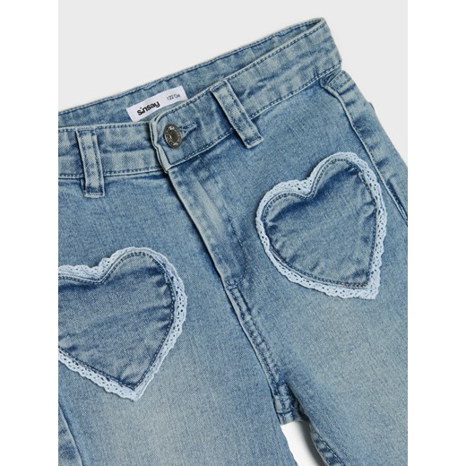 Sinsay - Spodnie jeansowe flare - niebieski Sinsay 98 (2-3 l) Sinsay