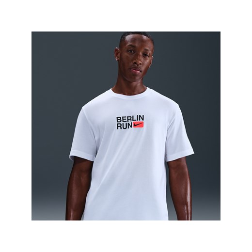 Męski T-shirt z krótkim rękawem do biegania Dri-FIT Nike - Biel ze sklepu Nike poland w kategorii T-shirty męskie - zdjęcie 185525121