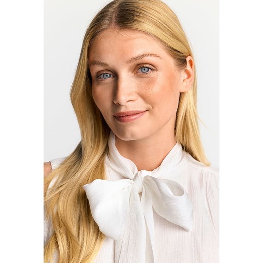 Rich &amp; Royal Bluzka w kolorze białym Rich & Royal 38 okazja Limango Polska