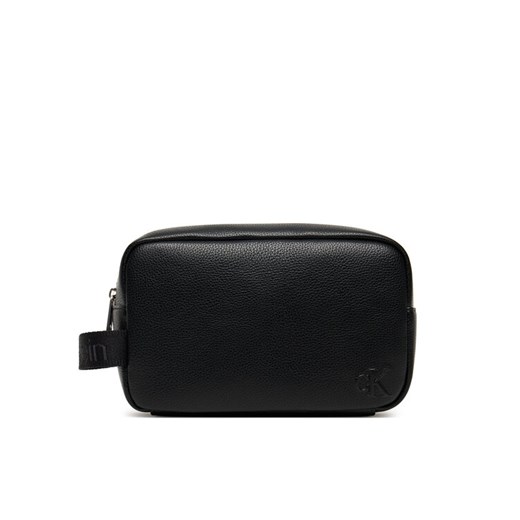 Kosmetyczka Calvin Klein Cargo Dopp Kit LV04D1090G Czarny ze sklepu eobuwie.pl w kategorii Kosmetyczki - zdjęcie 185532352