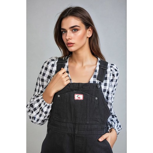 Monki Ogrodniczki w kolorze czarnym Monki L promocyjna cena Limango Polska