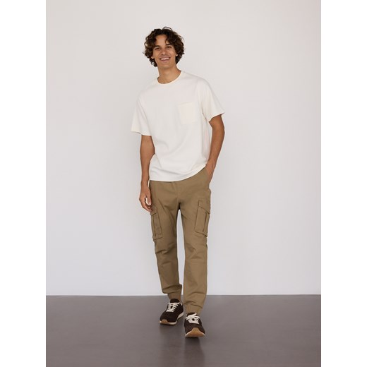 Reserved - Spodnie cargo jogger - beżowy Reserved S Reserved