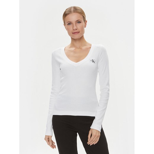 Calvin Klein Jeans Bluzka J20J222882 Biały Regular Fit ze sklepu MODIVO w kategorii Bluzki damskie - zdjęcie 185564371