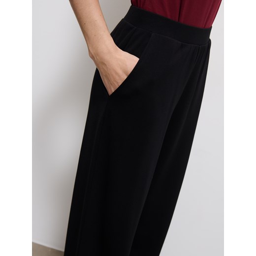 Mohito - Spodnie z szeroką nogawką - czarny Mohito XL Mohito