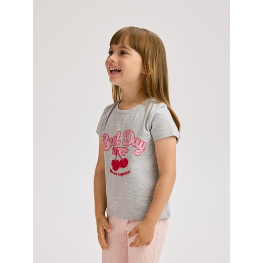 Reserved - Bawełniany t-shirt z napisem - jasnoszary Reserved 5-2 lata) Reserved