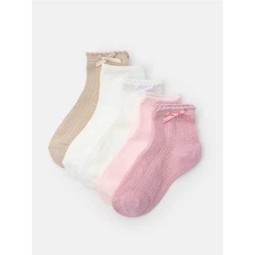 Sinsay - Skarpetki ażurowe z kokardką 5 pack - wielobarwny - id: 717DZ-MLC - marki Sinsay - 185592002 Sinsay - Skarpetki ażurowe z kokardką 5 pack - wielobarwny ze sklepu Sinsay w kategorii Skarpetki dziecięce - zdjęcie 185592002