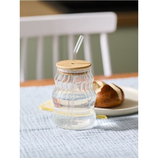 Sinsay - Szklany kubek ze słomką - biały ze sklepu Sinsay w kategorii Kubki - zdjęcie 185599860