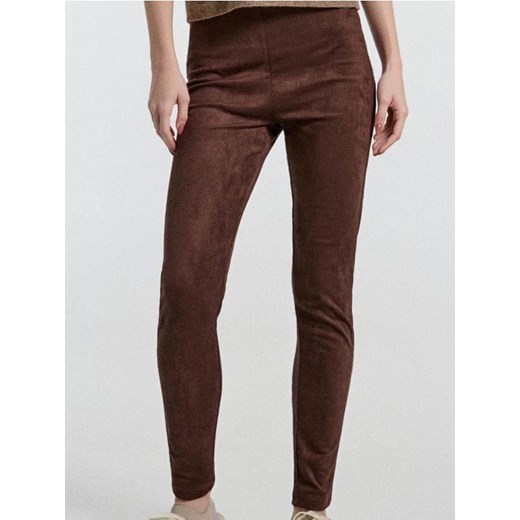 Sinsay - Legginsy z imitacji zamszu - brązowy ze sklepu Sinsay w kategorii Spodnie damskie - zdjęcie 185599872