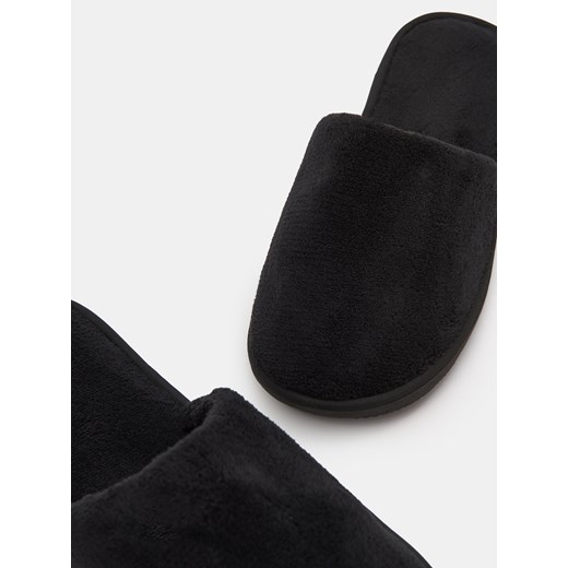 Sinsay - Kapcie wsuwane z odkrytą piętą - czarny Sinsay 43/44 Sinsay