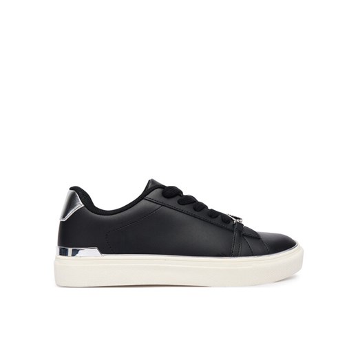 Sneakersy Liu Jo Kiki 01 BF5063 EX323 Czarny ze sklepu eobuwie.pl w kategorii Buty sportowe damskie - zdjęcie 185616014