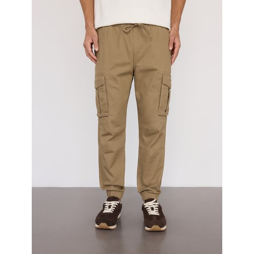 Reserved - Spodnie cargo jogger - beżowy ze sklepu Reserved w kategorii Spodnie męskie - zdjęcie 185622422