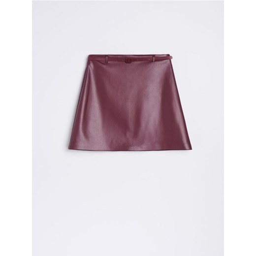 Sinsay - Spódnica mini z imitacji skóry z paskiem - czerwony Sinsay XXL Sinsay