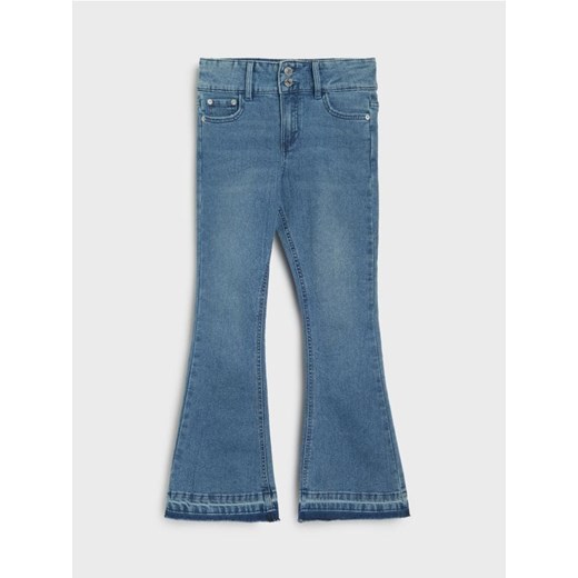 Sinsay - Jeansy flare z efektem sprania - niebieski - id: 880ET-55J - marki Sinsay - 185625254 Sinsay - Jeansy flare z efektem sprania - niebieski ze sklepu Sinsay w kategorii Spodnie dziewczęce - zdjęcie 185625254