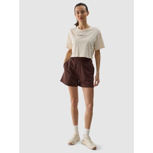 Damskie spodenki dresowe 4F 4FWSS24TSHOF350 - brązowe ze sklepu Sportstylestory.com w kategorii Szorty - zdjęcie 185638910