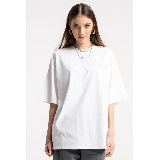 Biały t-shirt oversize z minimalistycznym nadrukiem z przodu, kolor - biały, rozmiar - 170 ze sklepu REPORTER w kategorii Bluzki dziewczęce - zdjęcie 185652662