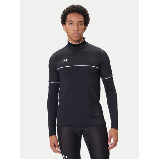 Under Armour Bluza techniczna Ua Challenger 6004043 Czarny Slim Fit ze sklepu MODIVO w kategorii T-shirty męskie - zdjęcie 185665653