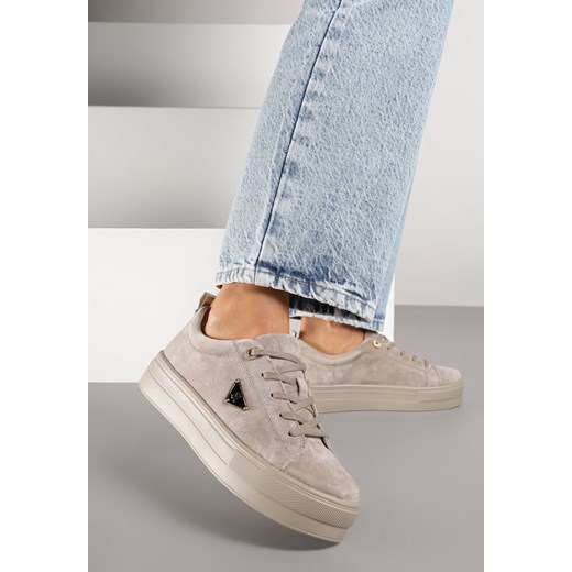 Szare Sneakersy na Platformie z Zamszu Naturalnego Ozdobione Aplikacją Beliale ze sklepu renee.pl w kategorii Buty sportowe damskie - zdjęcie 185666741
