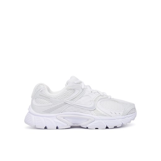 Sneakersy Nike V5 RNR HQ7901 Biały ze sklepu eobuwie.pl w kategorii Buty sportowe damskie - zdjęcie 185678743