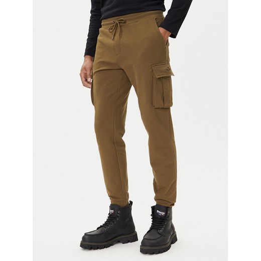 Aeronautica Militare Spodnie dresowe 252PF1010UF00662 Zielony Regular Fit ze sklepu MODIVO w kategorii Spodnie męskie - zdjęcie 185679094