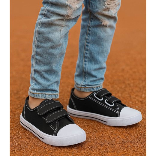 Czarne tenisówki dla chłopca na rzepy /F8-1 18099 T189/ ze sklepu Pantofelek24.pl w kategorii Trampki dziecięce - zdjęcie 185686080