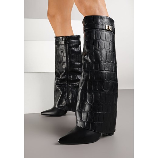 Czarne Kozaki na Słupku Ozdobione Klamrą i Wywiniętą Cholewką z Tłoczeniem Renee 39 renee.pl