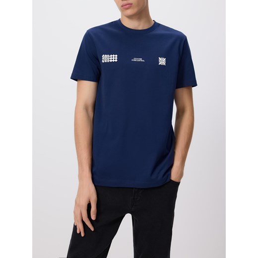 Reserved - T-shirt regular z nadrukiem - granatowy ze sklepu Reserved w kategorii T-shirty męskie - zdjęcie 185699764
