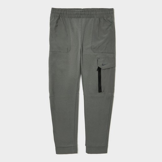 NIKE SPODNIE K NSW CITY UTILITY EO FLC PANT ze sklepu JD Sports  w kategorii Spodnie chłopięce - zdjęcie 185715553
