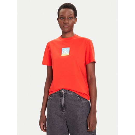 Calvin Klein Jeans T-Shirt Classic Monogram LV047D874G Czerwony Relaxed Fit ze sklepu MODIVO w kategorii Bluzki damskie - zdjęcie 185719891