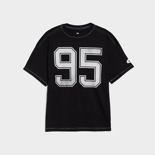 NIKE T-SHIRT W NSW STREET SS OS TEE ze sklepu JD Sports  w kategorii Bluzki damskie - zdjęcie 185724701