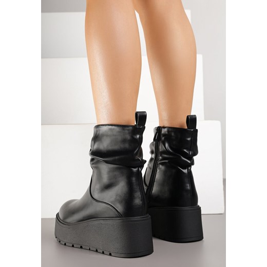 Czarne Botki na Koturnie Zdobione Marszczeniem przy Cholewce Tulariel Renee 41 renee.pl