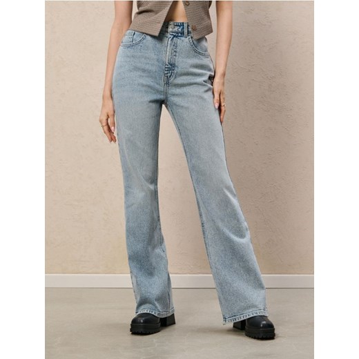 Sinsay - Jeansy flare mid waist - niebieski ze sklepu Sinsay w kategorii Jeansy damskie - zdjęcie 185730970