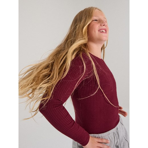 Sinsay - Prążkowana koszulka z długimi rękawami - bordowy Sinsay 140 (9-10 l) Sinsay