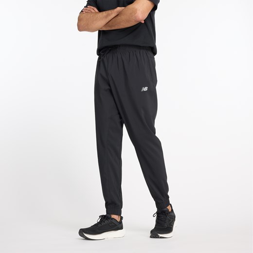 Spodnie męskie New Balance MP41011BK – czarne ze sklepu New Balance Poland w kategorii Spodnie męskie - zdjęcie 185753010
