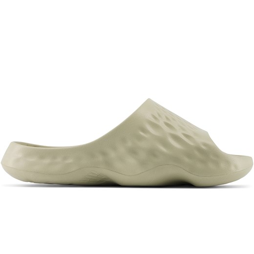 Klapki unisex New Balance SUFHUPC3 – beżowe ze sklepu New Balance Poland w kategorii Klapki damskie - zdjęcie 185754094