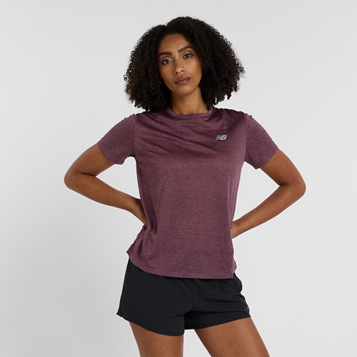 Koszulka damska New Balance WT41253FPH – fioletowa ze sklepu New Balance Poland w kategorii Bluzki damskie - zdjęcie 185754112