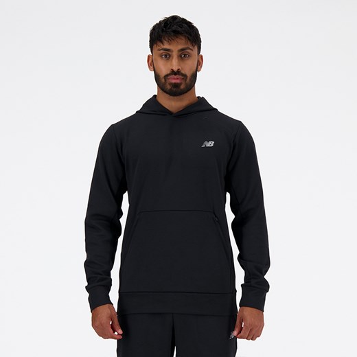 Bluza męska New Balance MT41139BK– czarna ze sklepu New Balance Poland w kategorii Bluzy męskie - zdjęcie 185754162