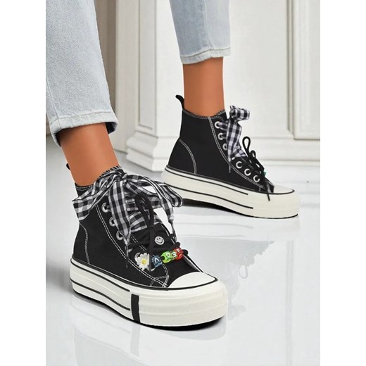 Damskie trampki Callisto Czarne platformy z tkaniny z akcentami retro ze sklepu royalfashion.pl w kategorii Trampki damskie - zdjęcie 185757991