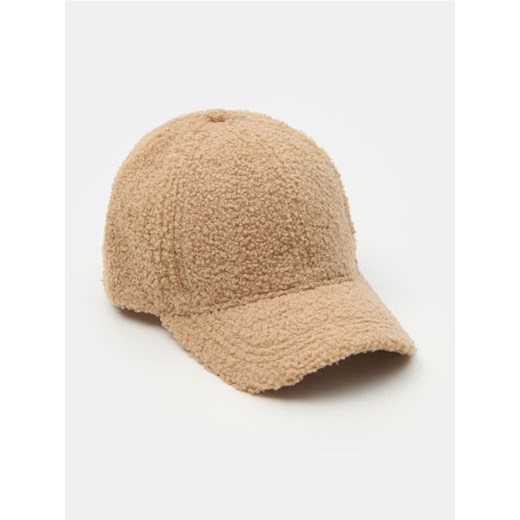 Sinsay - Czapka z daszkiem z imitacji baranka - beżowy ze sklepu Sinsay w kategorii Czapki z daszkiem damskie - zdjęcie 185779490