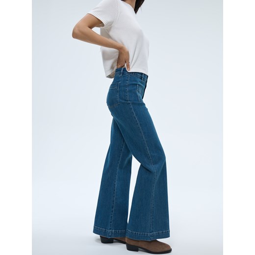 Mohito - Jeansy flare - niebieski ze sklepu Mohito w kategorii Jeansy damskie - zdjęcie 185804873