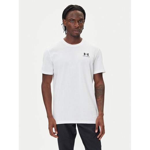 Under Armour T-Shirt Ua Logo Emb 1373997 Biały Relaxed Fit ze sklepu MODIVO w kategorii T-shirty męskie - zdjęcie 185813543