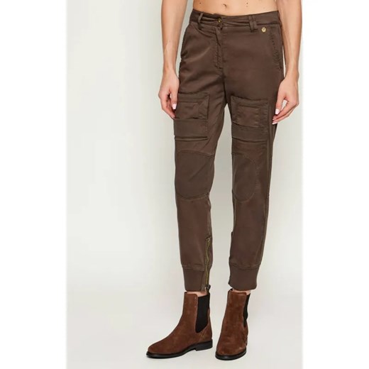Aeronautica Militare Spodnie cargo ANTI-G | Slim Fit ze sklepu Gomez Fashion Store w kategorii Spodnie damskie - zdjęcie 185825890