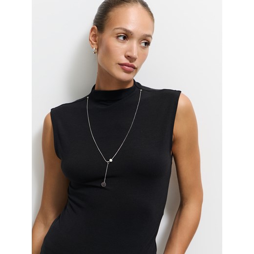 Mohito - Czarna bluzka ze stójką - czarny Mohito XS Mohito