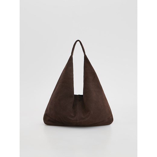 Reserved - Zamszowa torebka hobo - ciemnobrązowy ze sklepu Reserved w kategorii Torebki hobo - zdjęcie 185829052