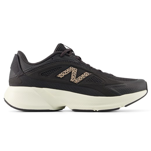 Buty damskie New Balance WCATIK1 – czarne ze sklepu New Balance Poland w kategorii Buty sportowe damskie - zdjęcie 185836091
