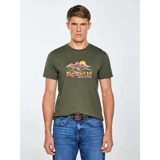 Koszulka męska z nadrukiem khaki Mifer 303 ze sklepu Big Star w kategorii T-shirty męskie - zdjęcie 185842754