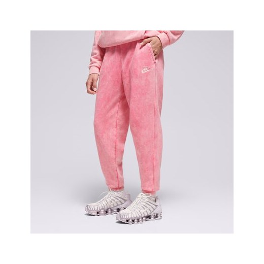 NIKE SPODNIE K NSW WASH CLUB FLC JGGR FT GIRL ze sklepu Sizeer w kategorii Spodnie dziewczęce - zdjęcie 185843832